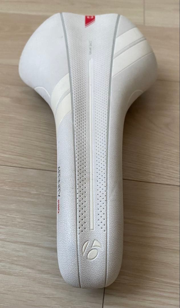 Bontrager Affinity Pro サドル ホワイト
