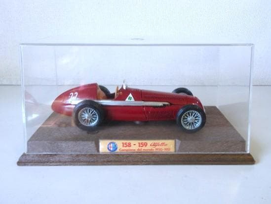 特価 Mebe Toys (1/24) アルファロメオ 159 Alfetta