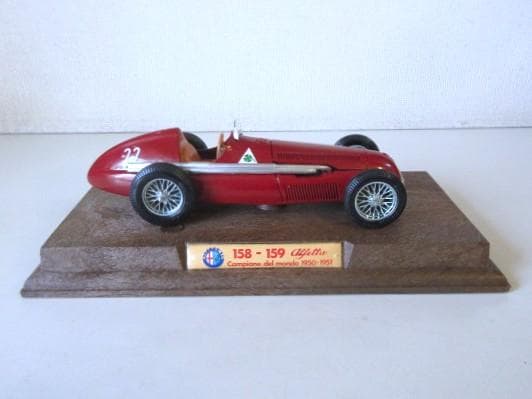 特価 Mebe Toys (1/24) アルファロメオ 159 Alfetta