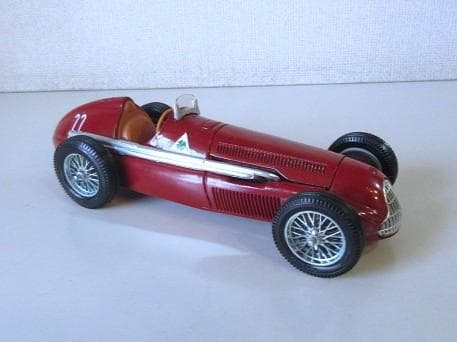 特価 Mebe Toys (1/24) アルファロメオ 159 Alfetta