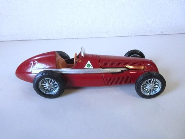 特価 Mebe Toys (1/24) アルファロメオ 159 Alfetta