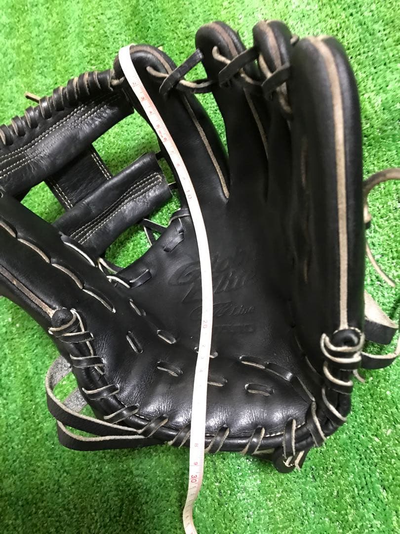 【美品　軽量】　ミズノ　硬式内野手用　型抜群！　即戦力！