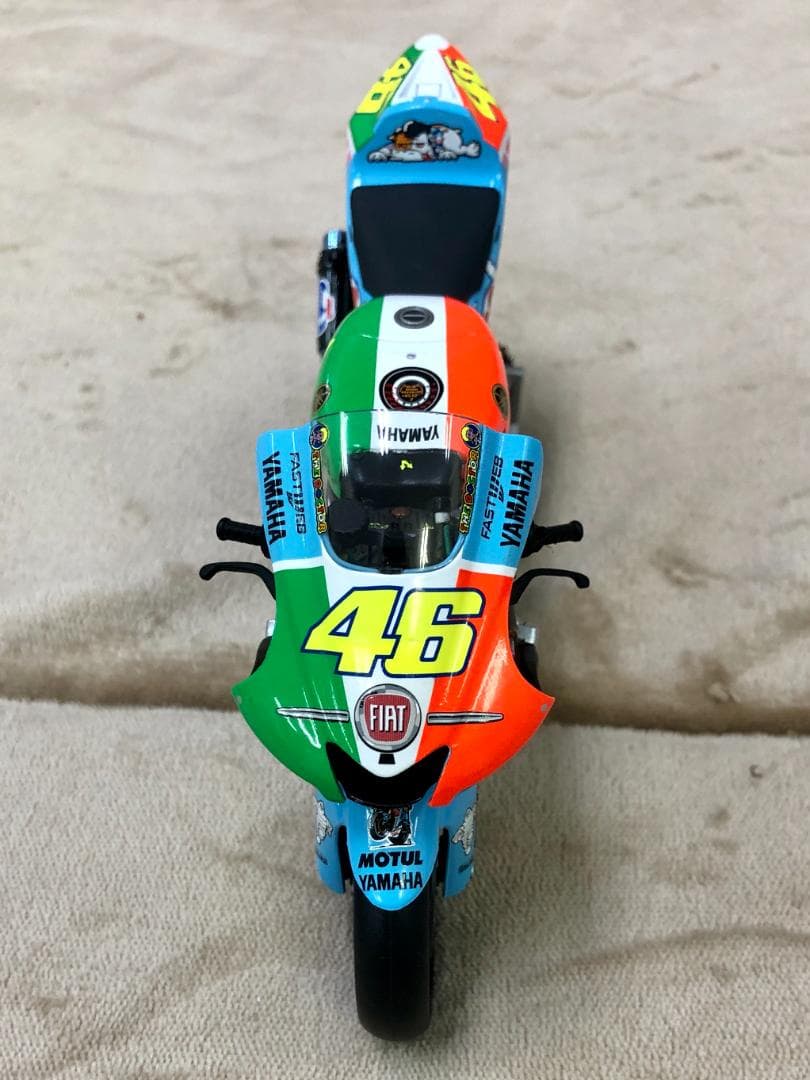YZR-M1 ミニチャンプス ヤマハ MotoGP2007 Assen1/12