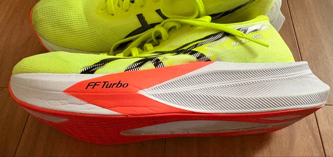 スパイク・シューズ asics MAGIC SPEED 4