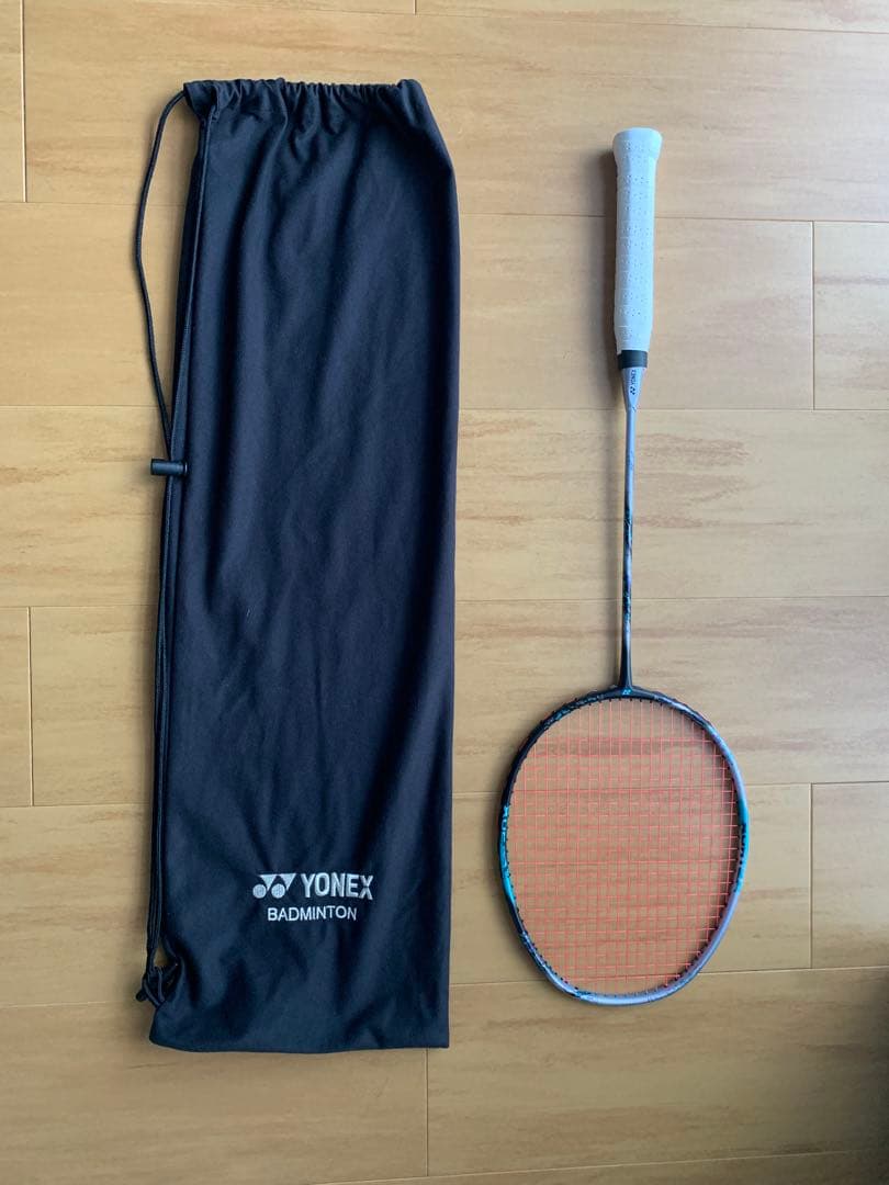 【美品】YONEXアストロクス88dプロ