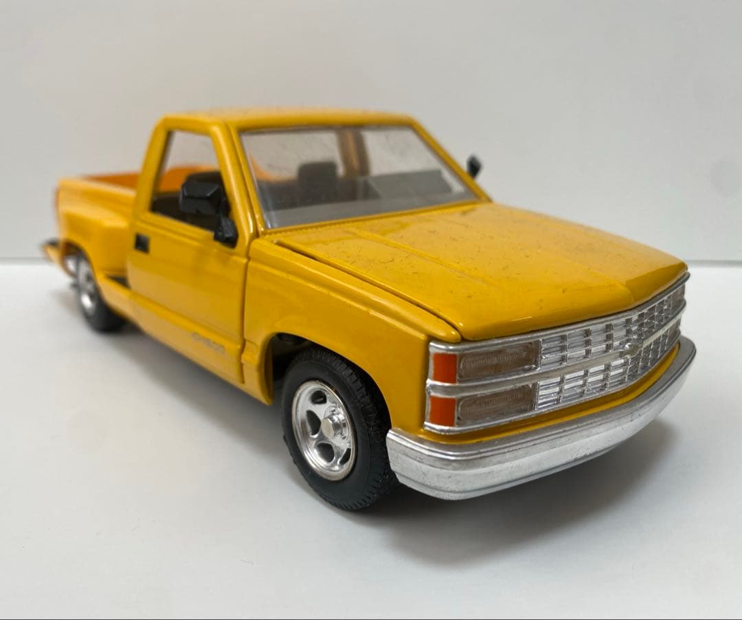 1/24 シボレー　C1500 ステップサイド　ミニカー