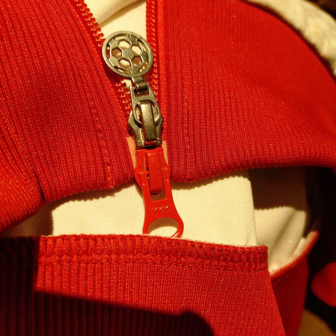 ★★入手困難激レア　リバプールFC トラックジャケット ロゴ刺繍