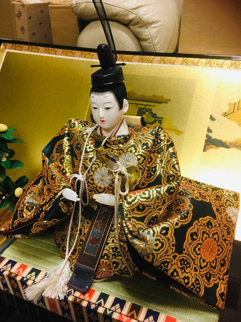 伝統的なひな人形セット