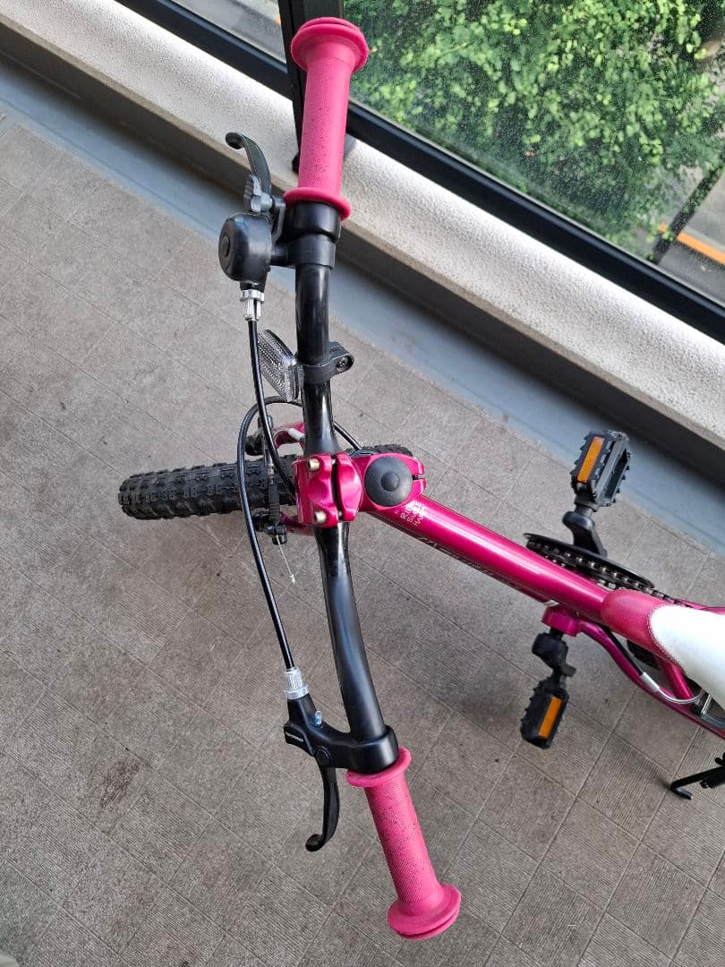gnmi　ヨツバサイクル　１４インチ　クリスタルピンク