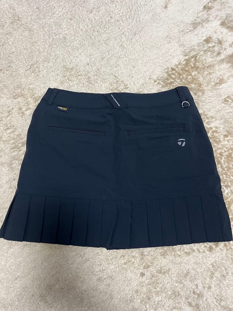 新品！TAYLORMADE ゴルフスカート ブラック