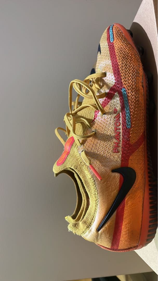 Nike Phantom サッカーシューズ スパイク