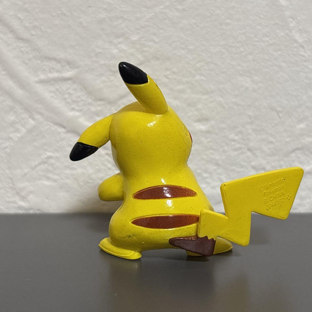 【希少】 レアポーズ　ピカチュウ　ポケモン　フィギュア