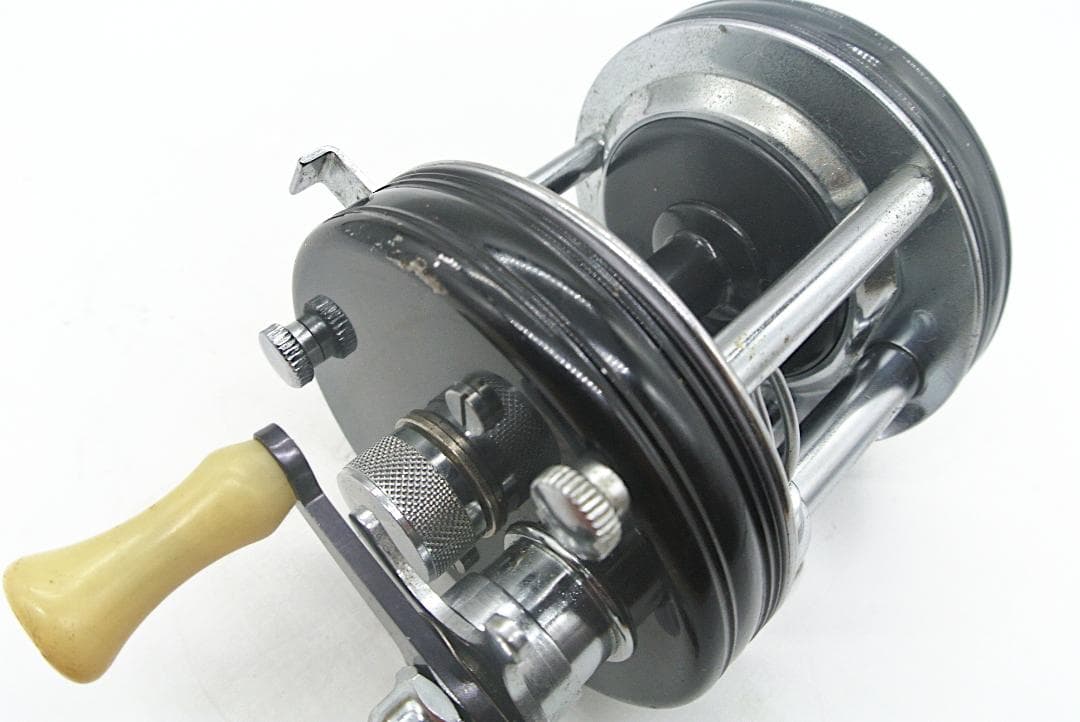 ABU Ambassadeur 5000C (Big A）アンバサダー