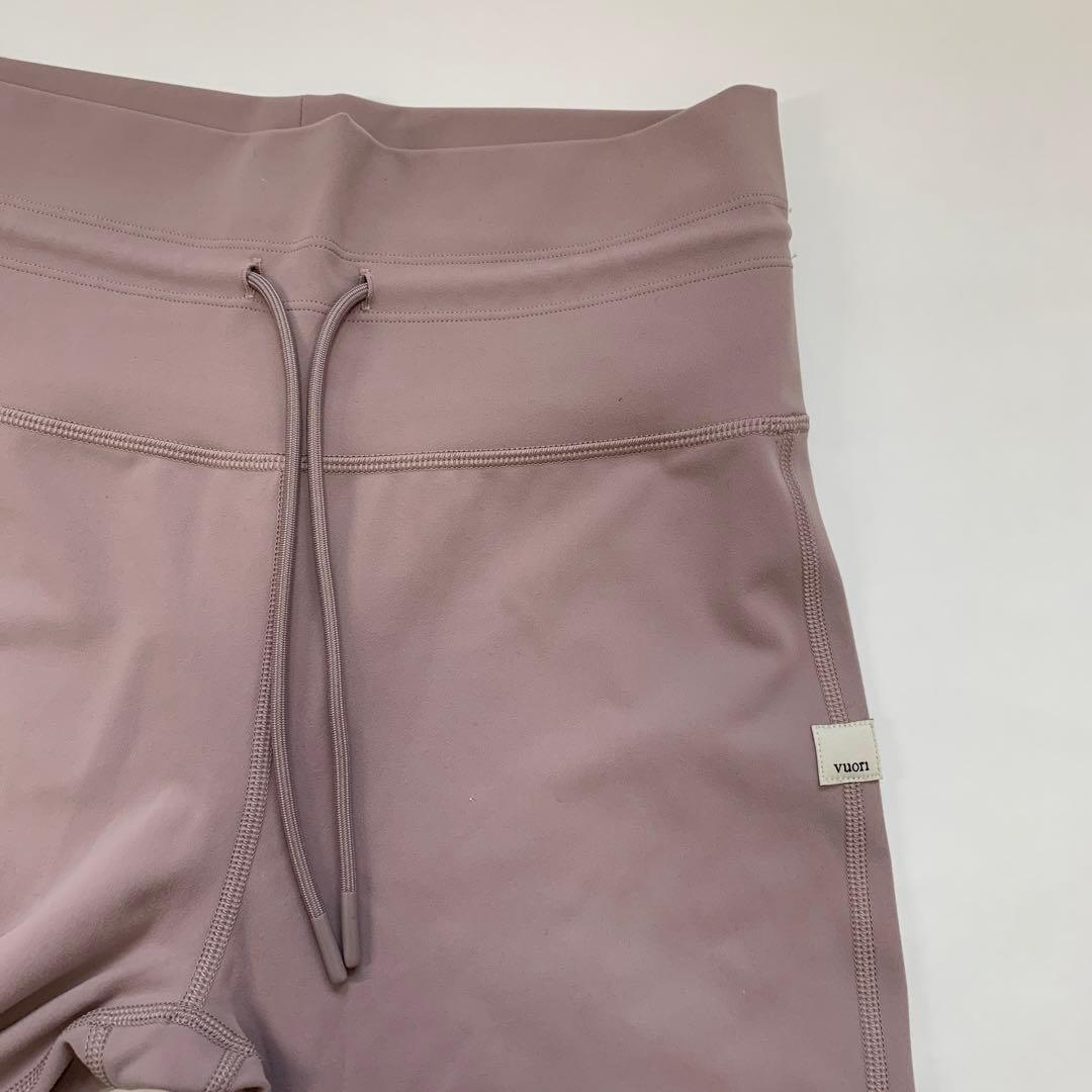 Vuori ヨガパンツ　レギンス　海外購入　Mサイズ　ピンク
