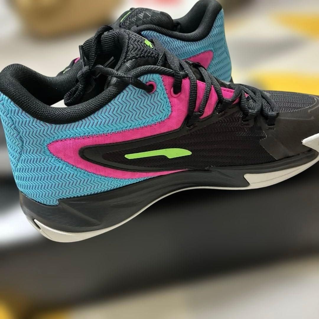 バスケットシューズ　PUMA