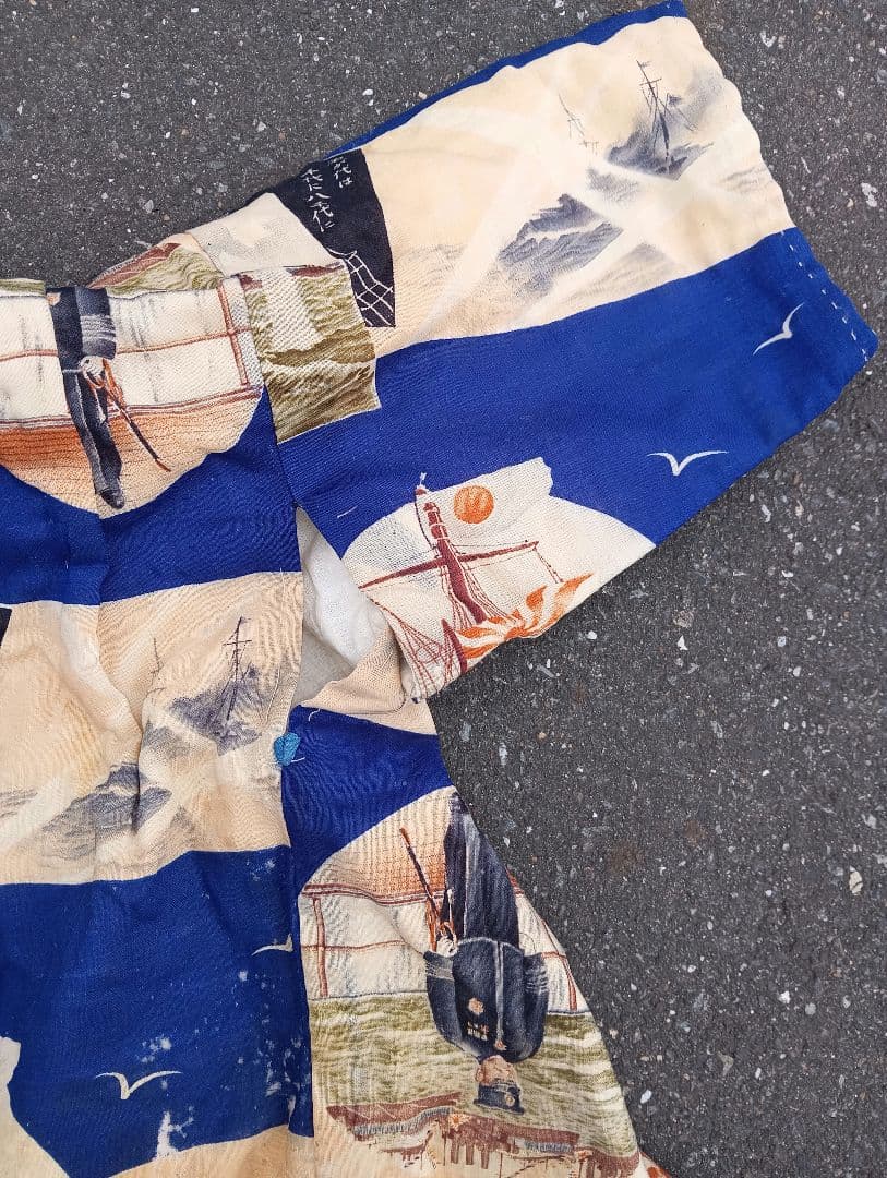 戦前 冬用　子供服　着物　戦争柄　満州　　軍人　海軍　戦争旭日旗　古布　戦艦
