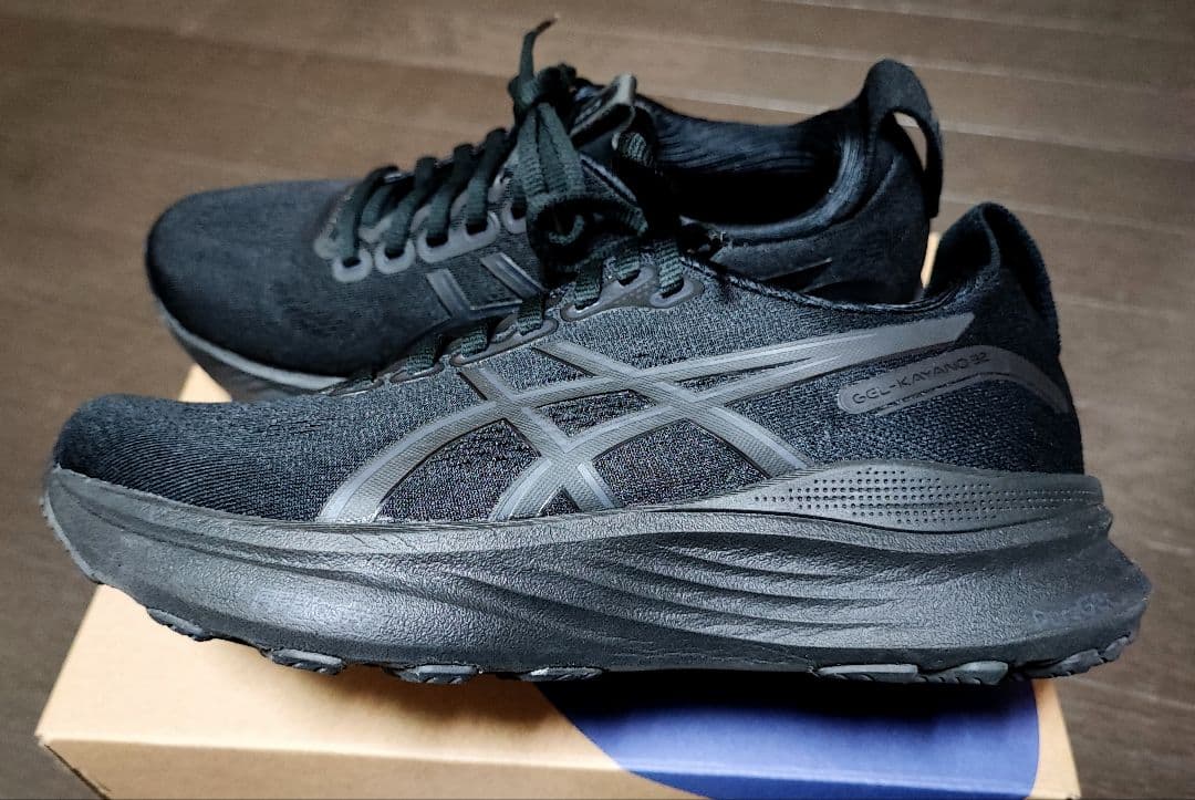 アシックス GEL-KAYANO 32(ゲルカヤノ) 23.5cm