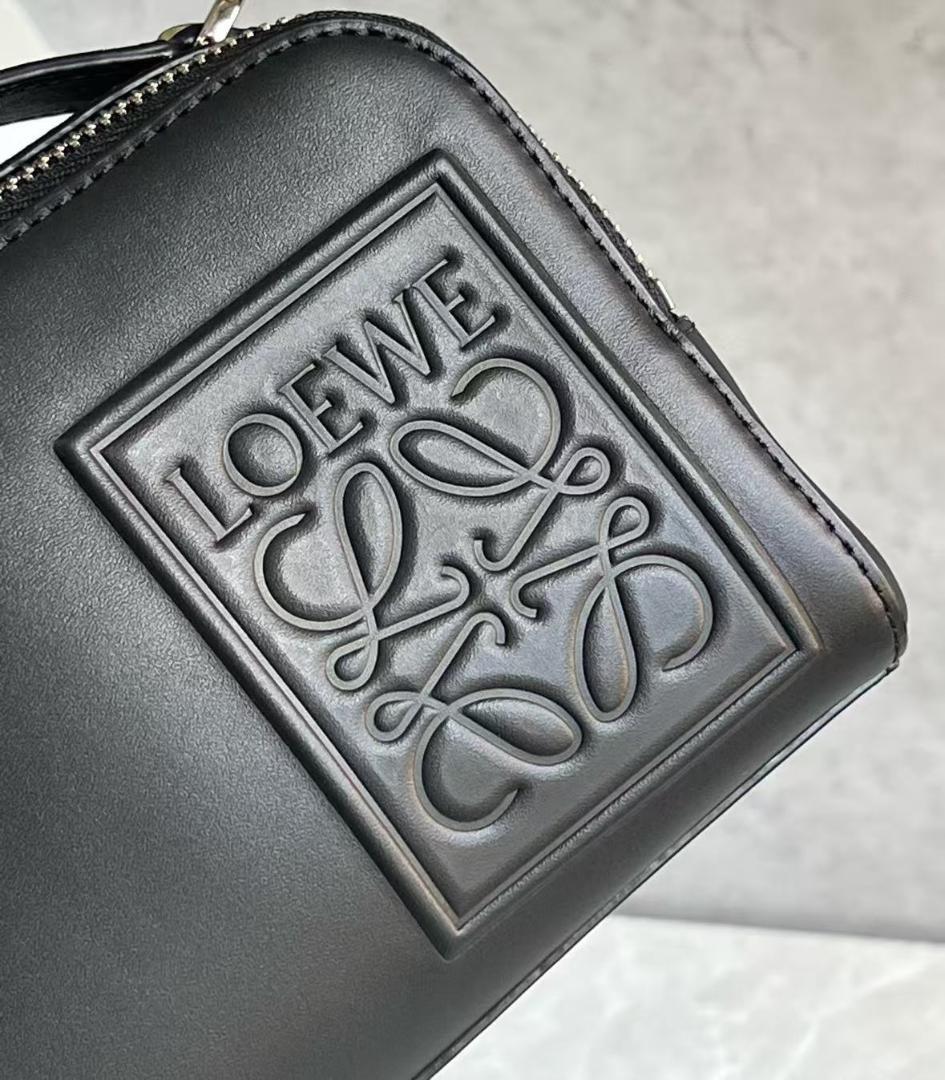 (正規品)ブラック ショルダーバッグ