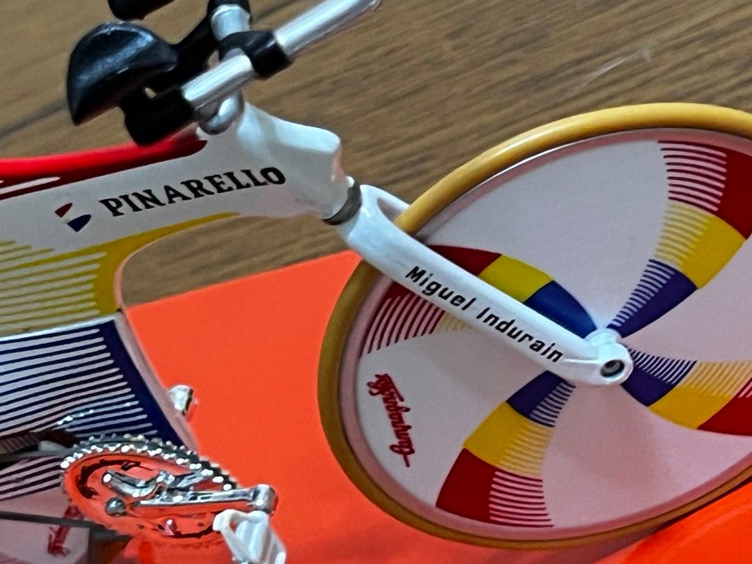 PINARELLO Espada ミニチュアバイク