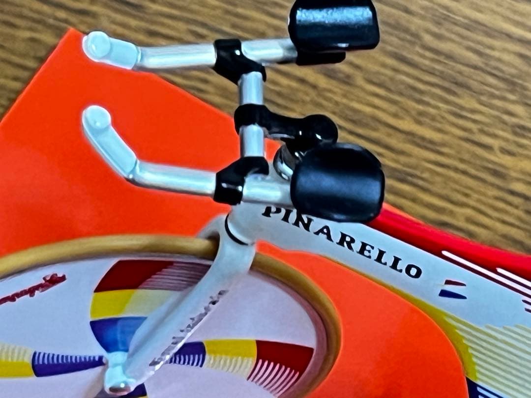 PINARELLO Espada ミニチュアバイク