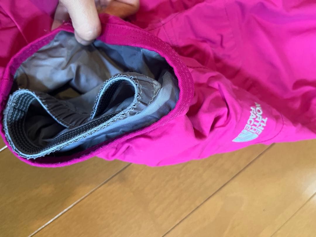 セール！THE NORTH FACE 子ども用スノーウェアセット　手袋おまけ