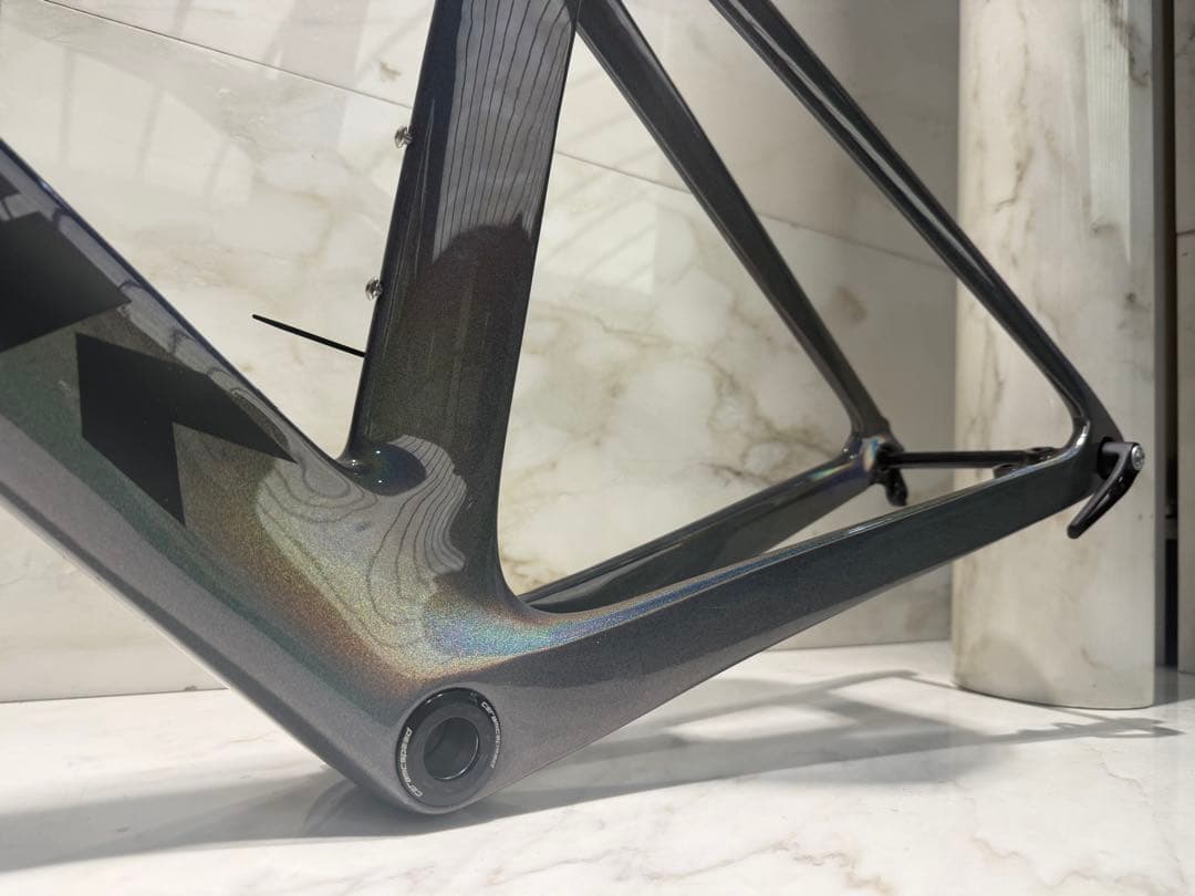 TREK MADONE SLR GEN6 フレームセット