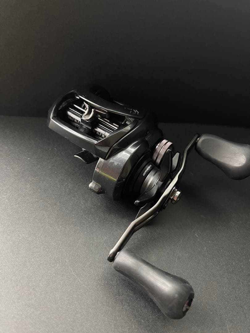 美品 ダイワ 21 タトゥーラ TW 400 HL Tatula 400HL