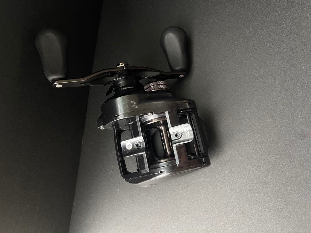 美品 ダイワ 21 タトゥーラ TW 400 HL Tatula 400HL
