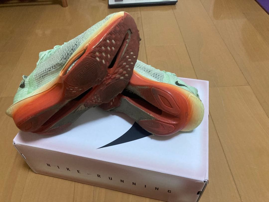 NIKE ZOOM ALPHAFLY NEXT%3 アルファフライ ネクス%3