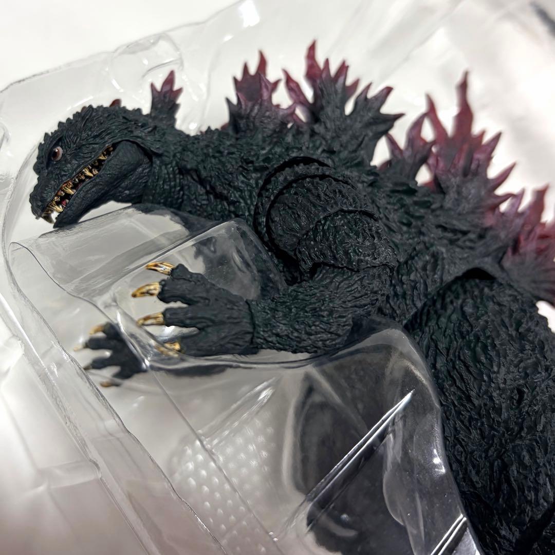【箱潰れ・新品】S.H.MonsterArts ゴジラ (2000)