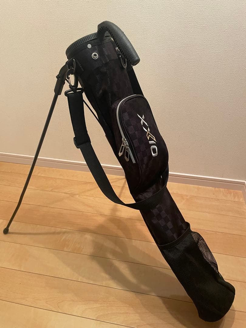 XXIO ゴルフ　スタンドバッグ ブラックチェックサブバッグ　美品
