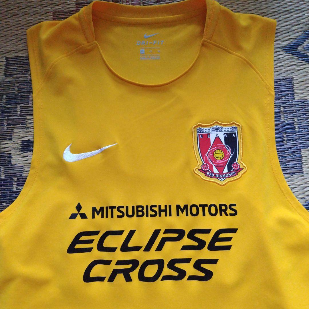 2018浦和レッズノースリーブシャツ イエロー　XL