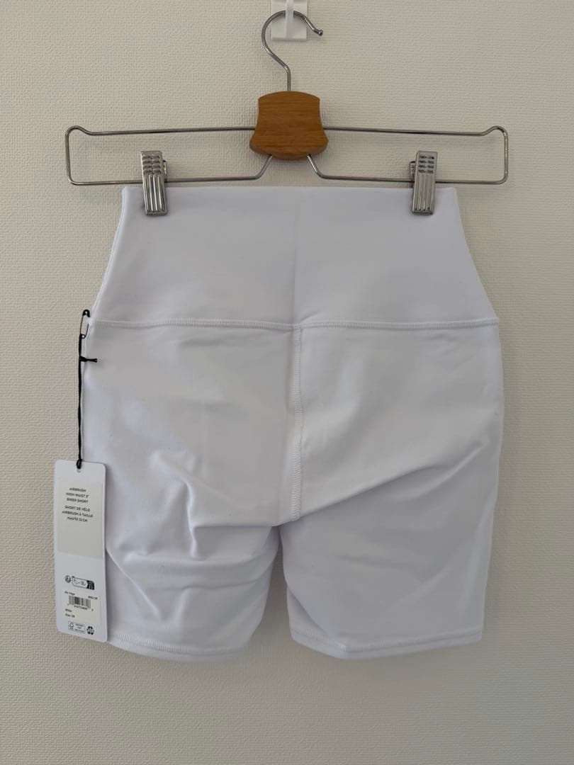 ヨガ・ピラティス alo 5\" Airbrush High-Waist Biker Short