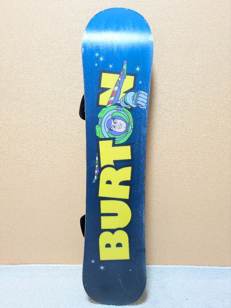 BURTON × トイ・ストーリー 子供用スノーボード2点セット！