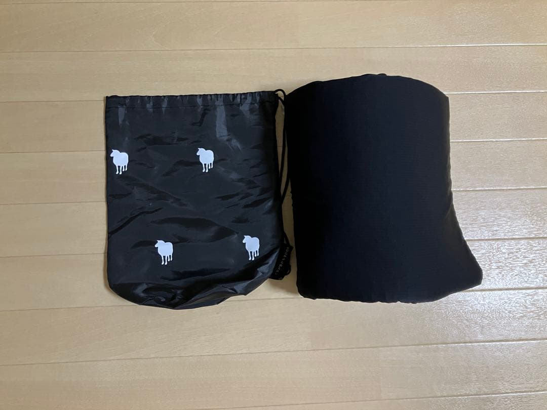 ヒツジのいらない枕 フリースタイル　美品　収納袋付き。定価¥14,800(税込)