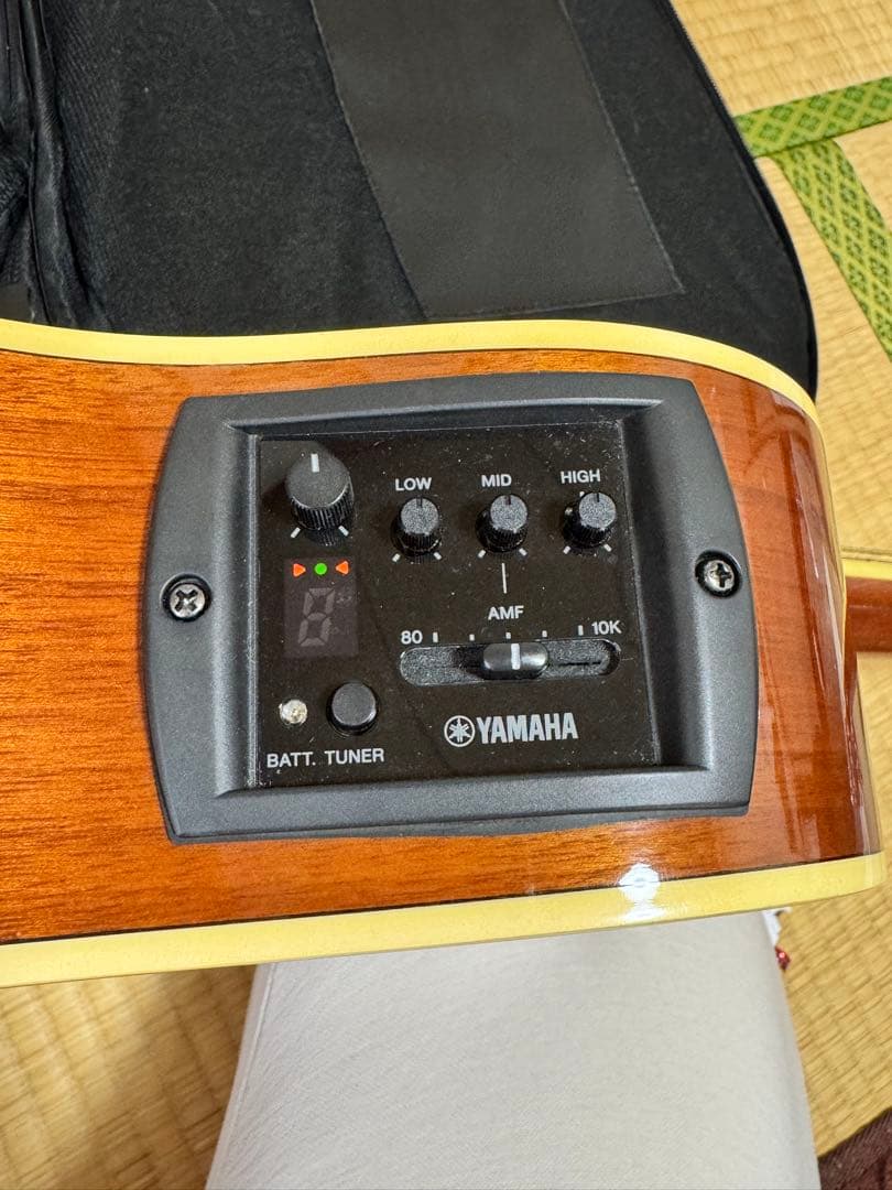 ヤマハ　APX700ii L エレアコ レフティ　左利き　ケース足台付き