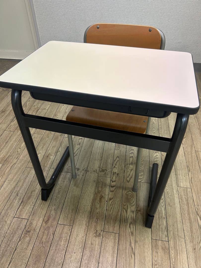 【美品机と椅子セット】高校　小学　中学