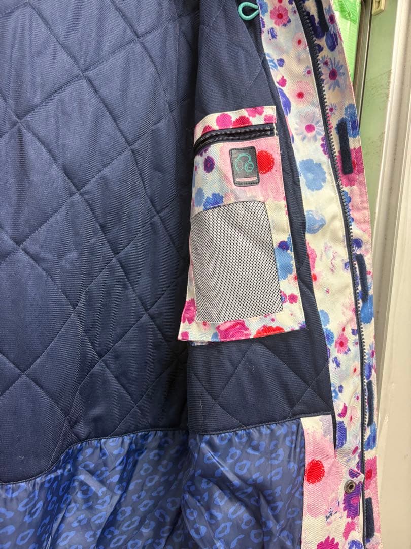 ICEPARDALスキーウェア上下セット