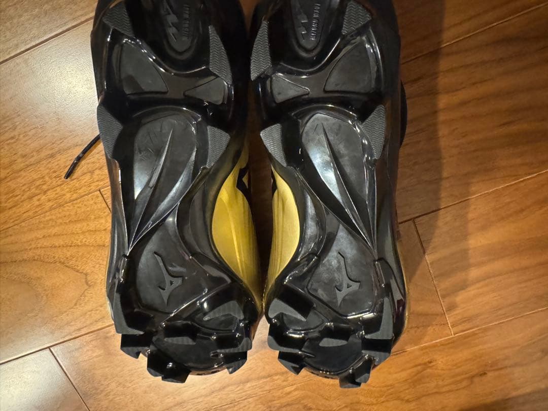 Mizuno Rebula ゴールド ブラック スパイク