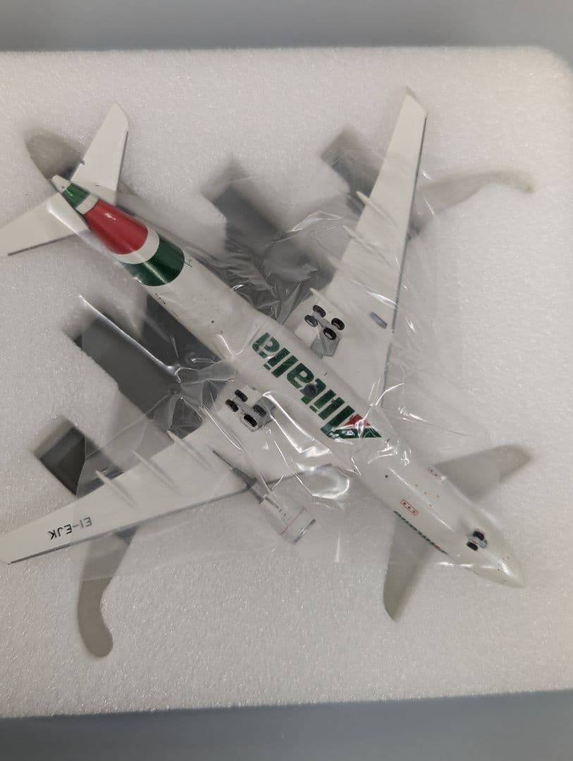 1:400 アリタリア航空 AIRBUS　A330-200