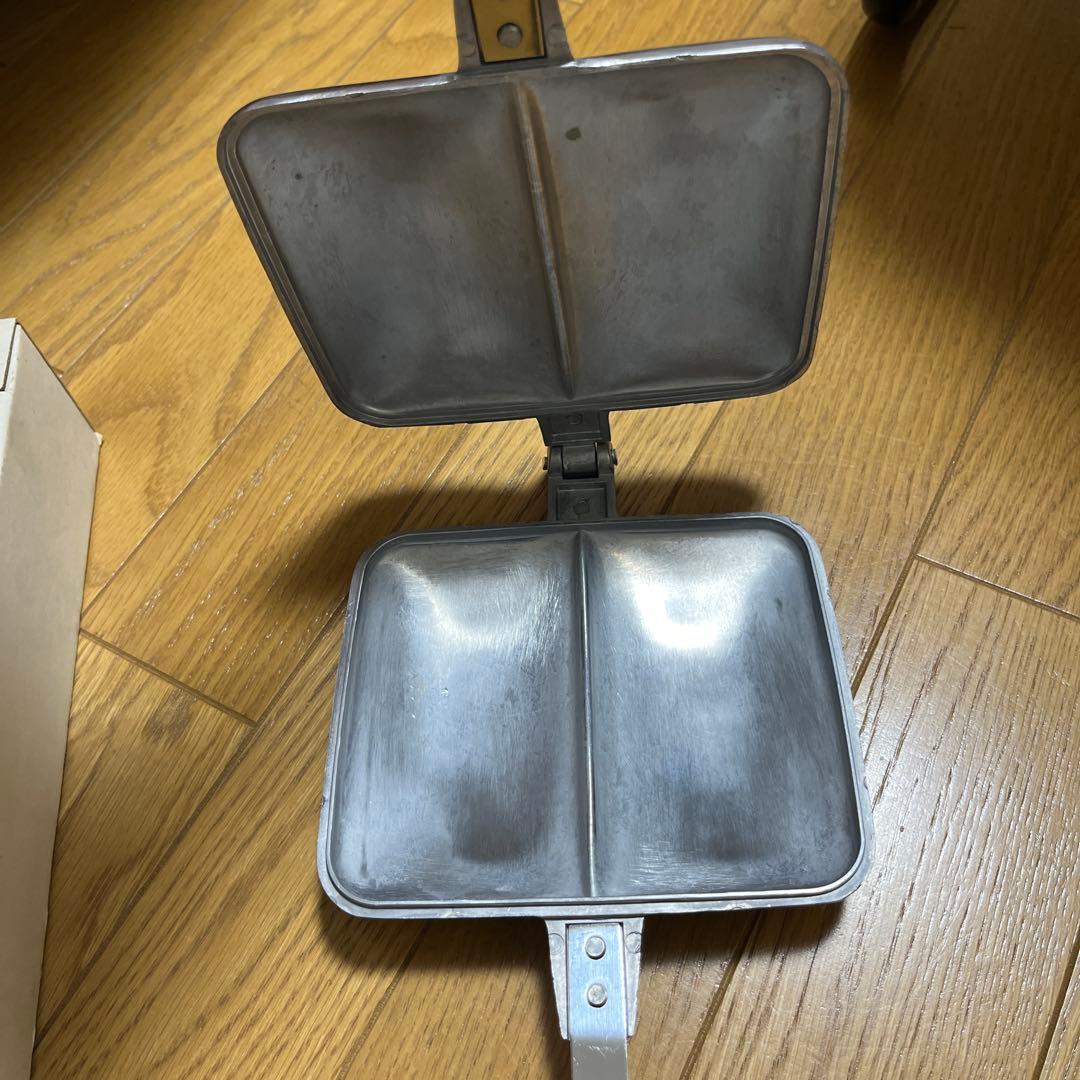 【ギヴィ男】バウルーデラックス　サンドイッチトースター BAW-LOO