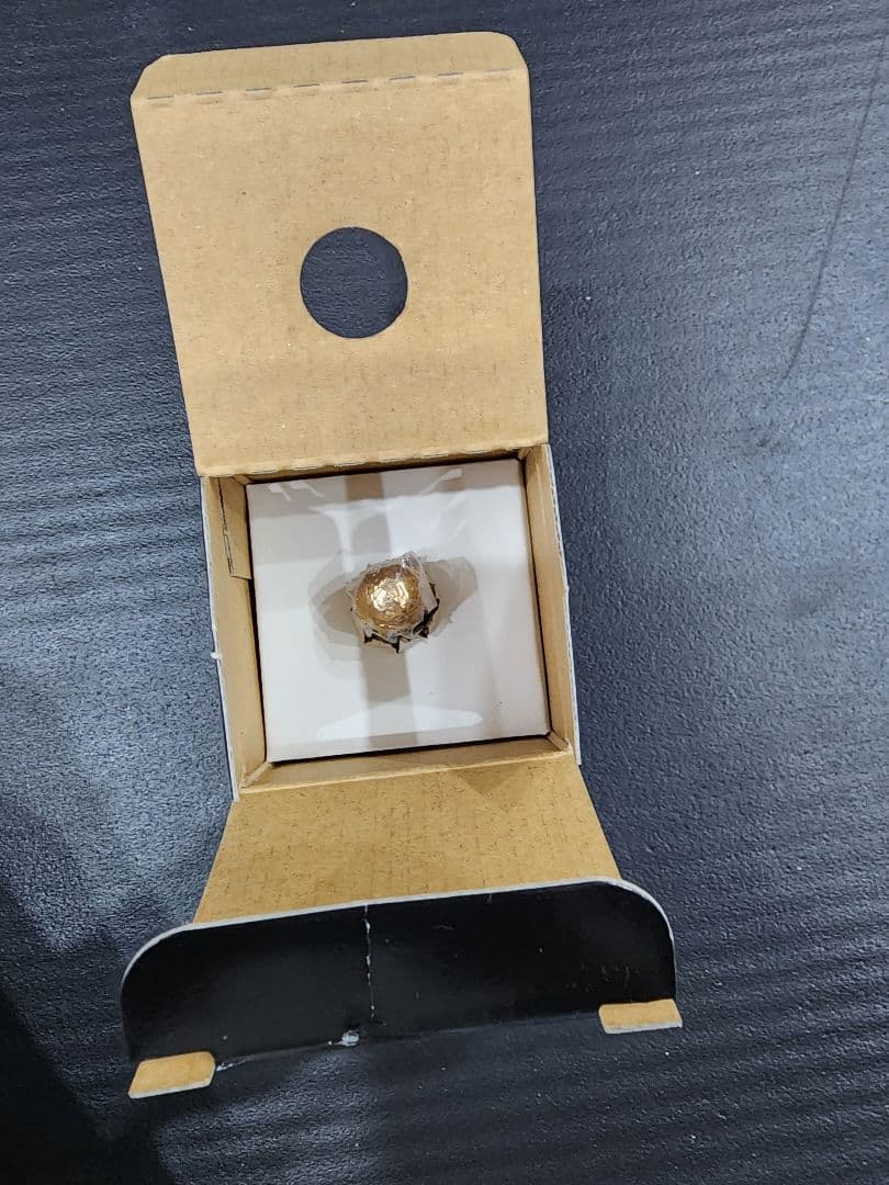 新品未使用　FIFA日韓ワールドカップ 記念 優勝オーナメントトロフィー 8cm