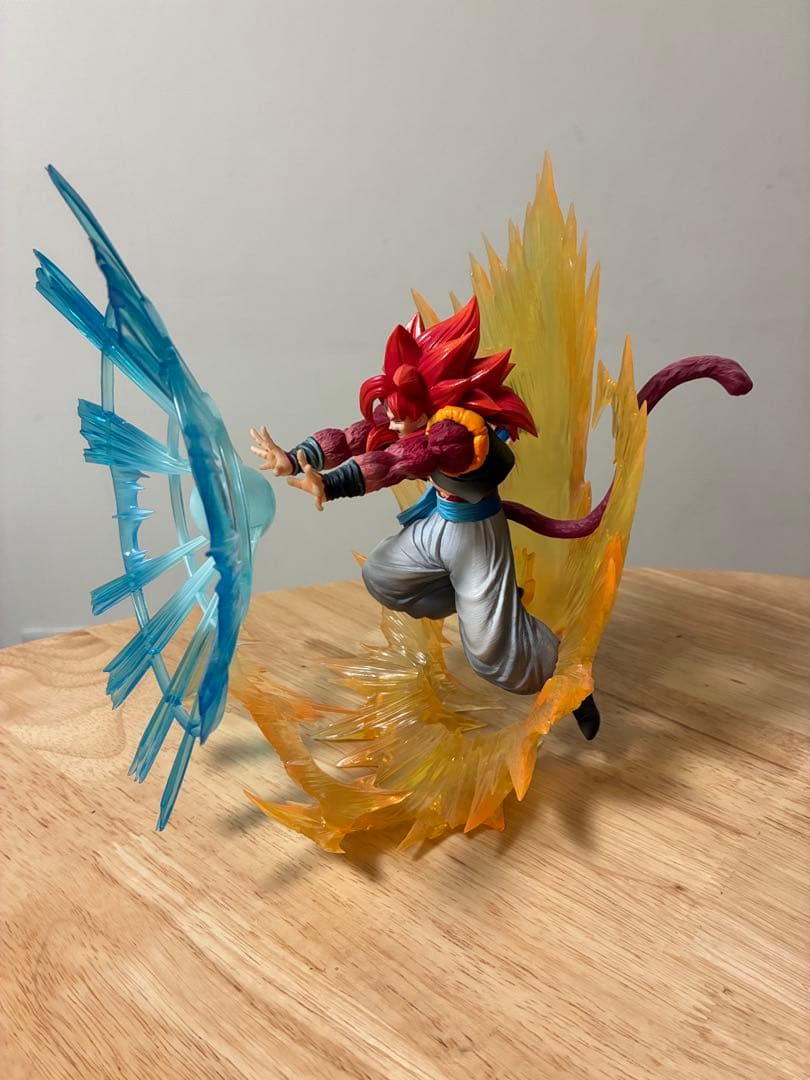 ドッカンバトル7周年×フィギュアーツZERO コラボ 超サイヤ人4ゴジータ