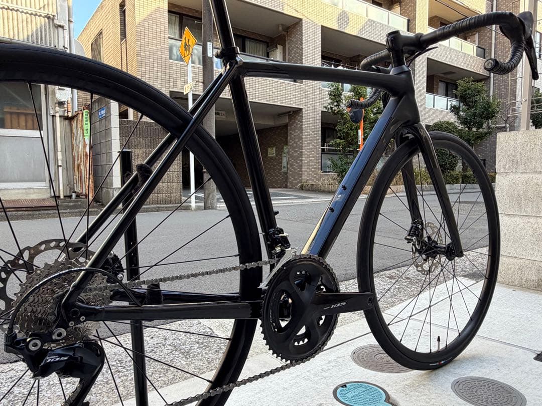 【美品】 TREK EMONDA ALR5 Disc 2023