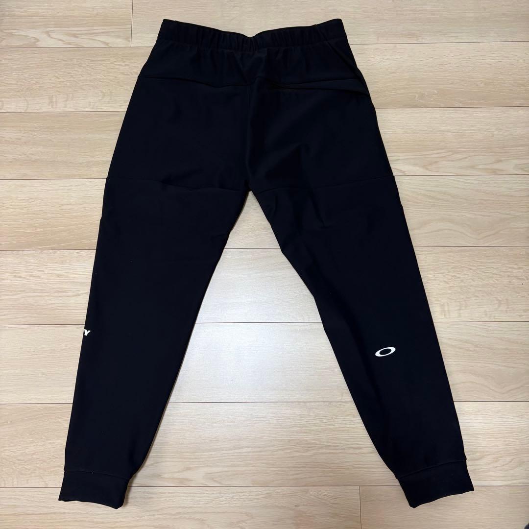 【美品】OAKLEY トレーニングパンツ L ブラック