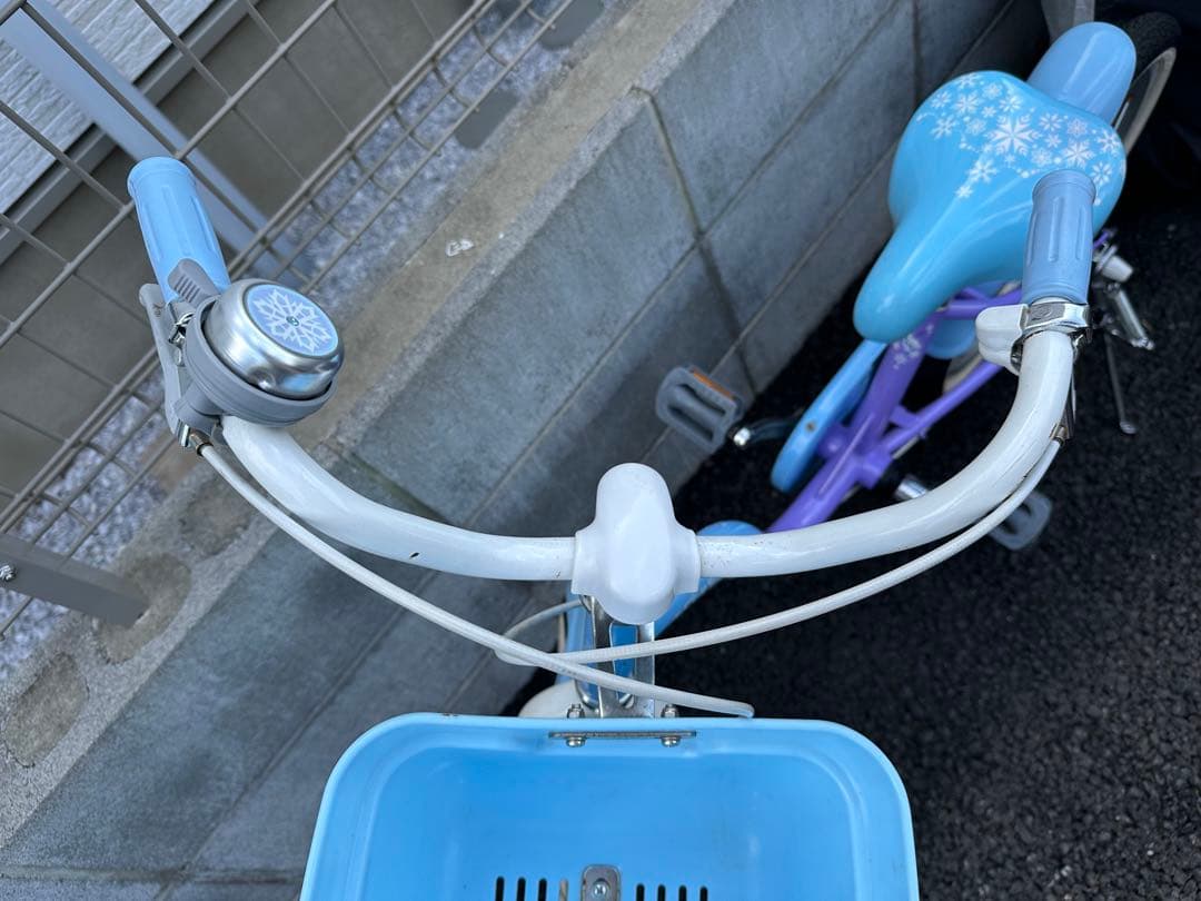 アナ雪　エルサ　アナ　子供用　自転車 16インチ
