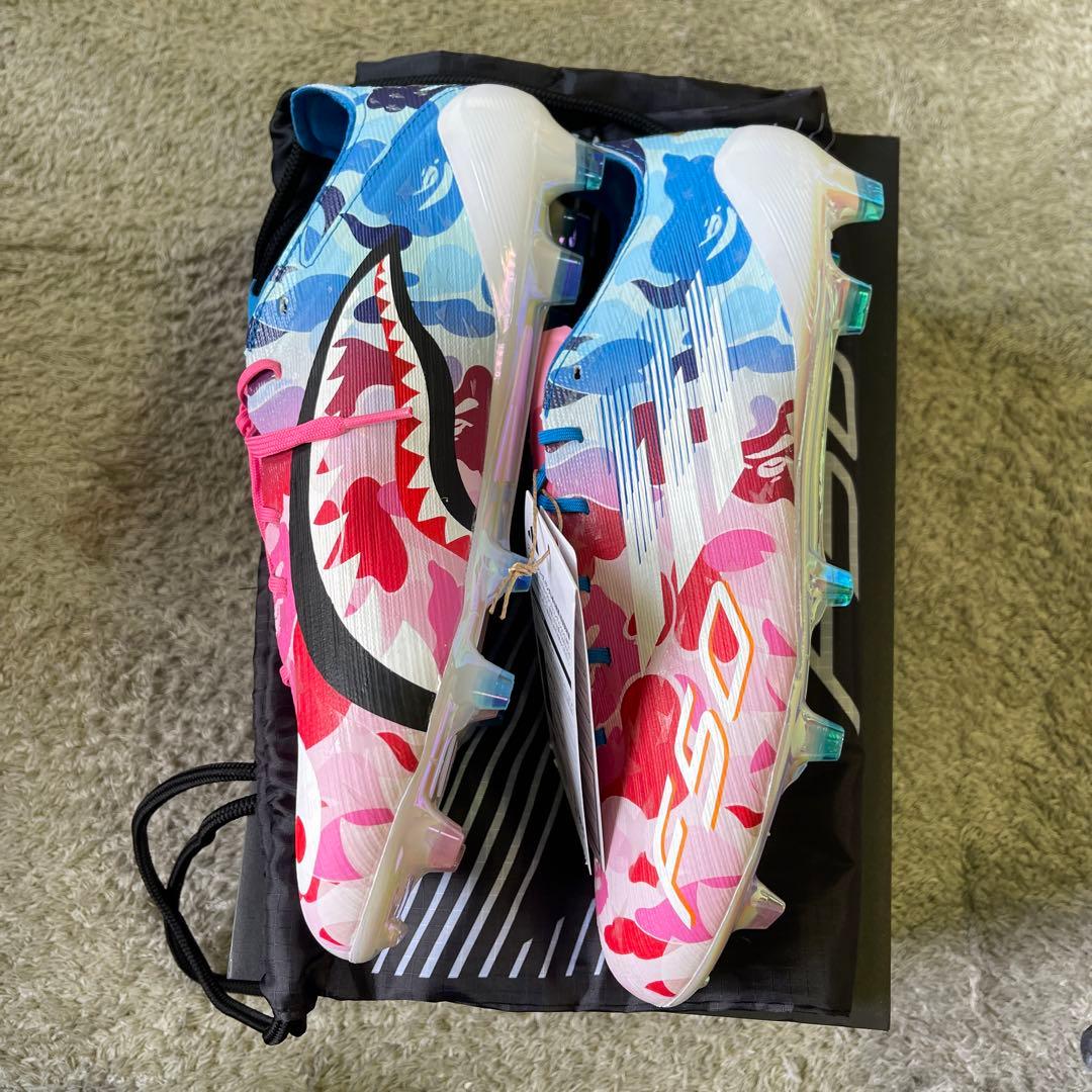 BAPE×アディダスF50 サッカースパイク26.5ピンク/ブルー