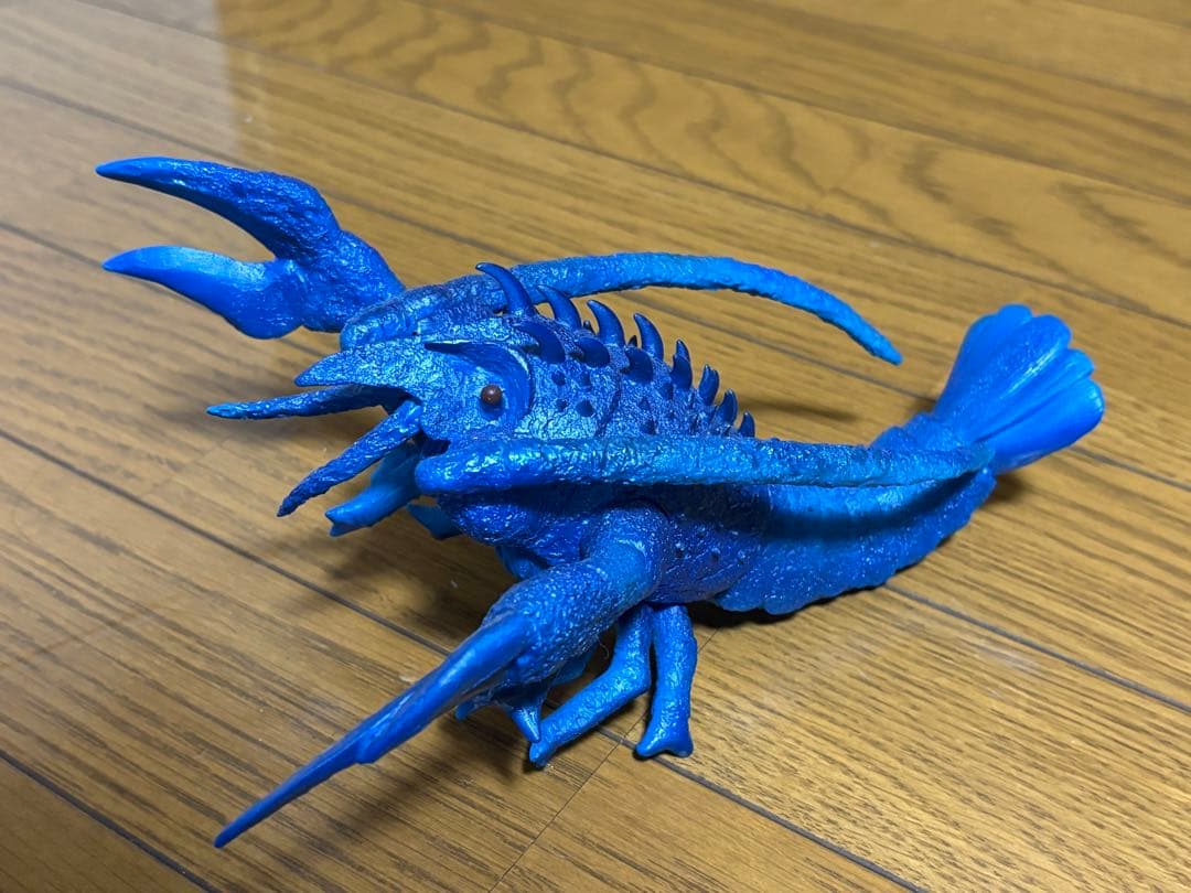 Y・MSF エビラ 青成型 メタ青 ベージュ塗装 赤目 尻尾上向き