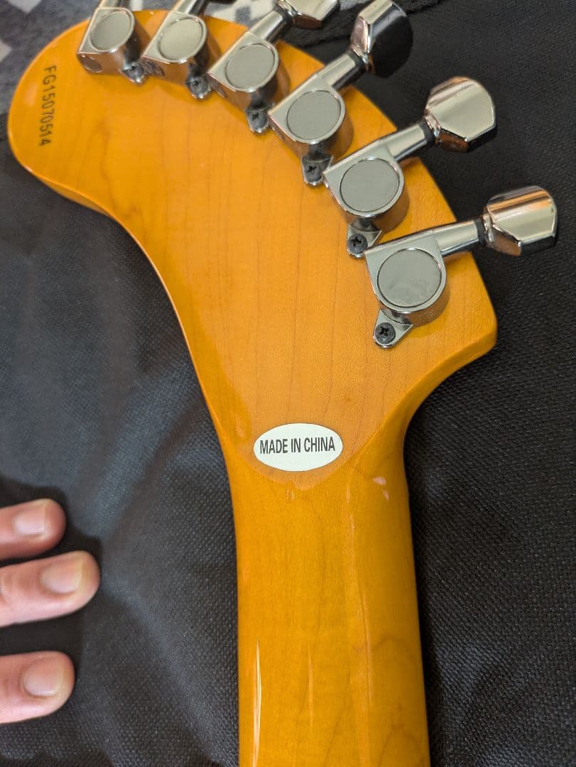 FERNANDES エレキギター サンバースト　ZO-3 専用ケース付き