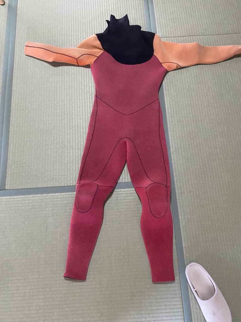 セミドライ　ウェットスーツ